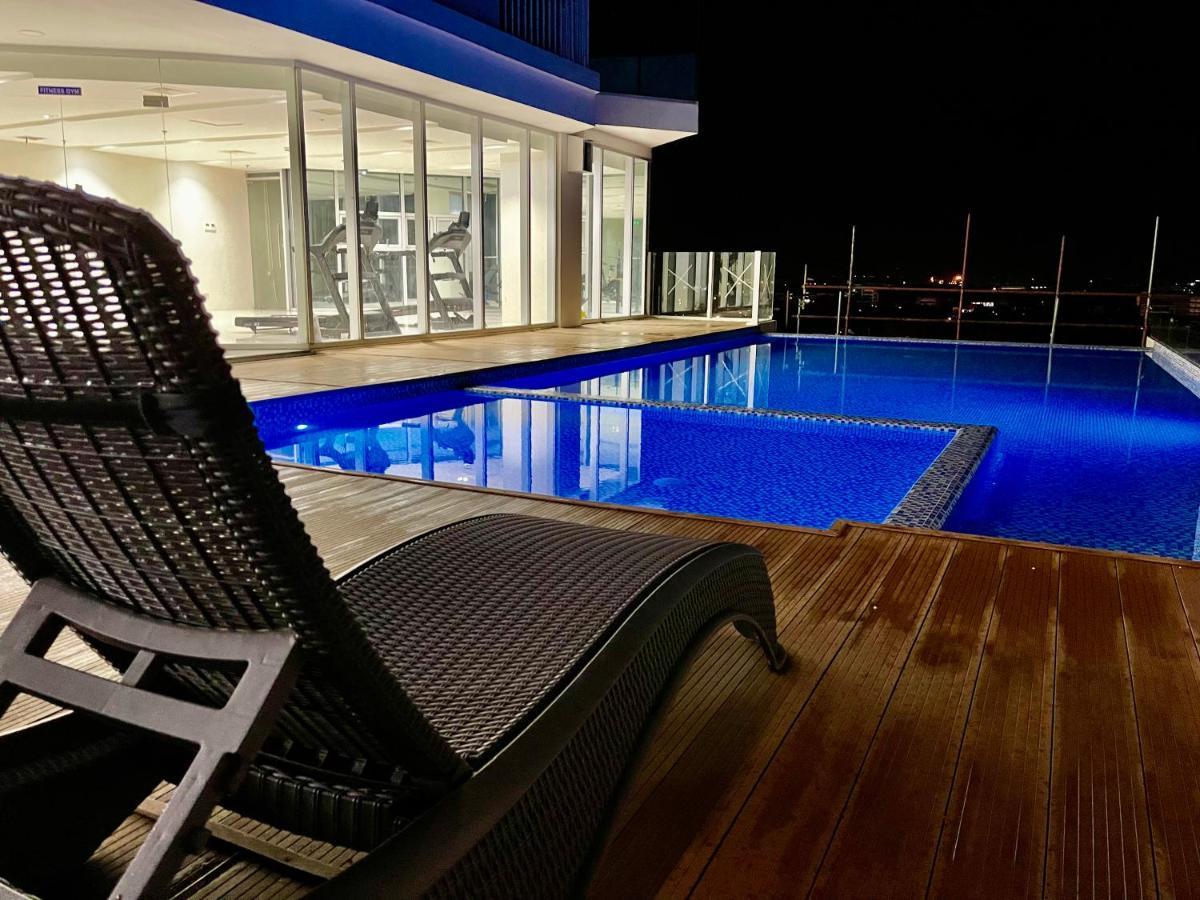 Aparthotel Inspiria Davao Zewnętrze zdjęcie